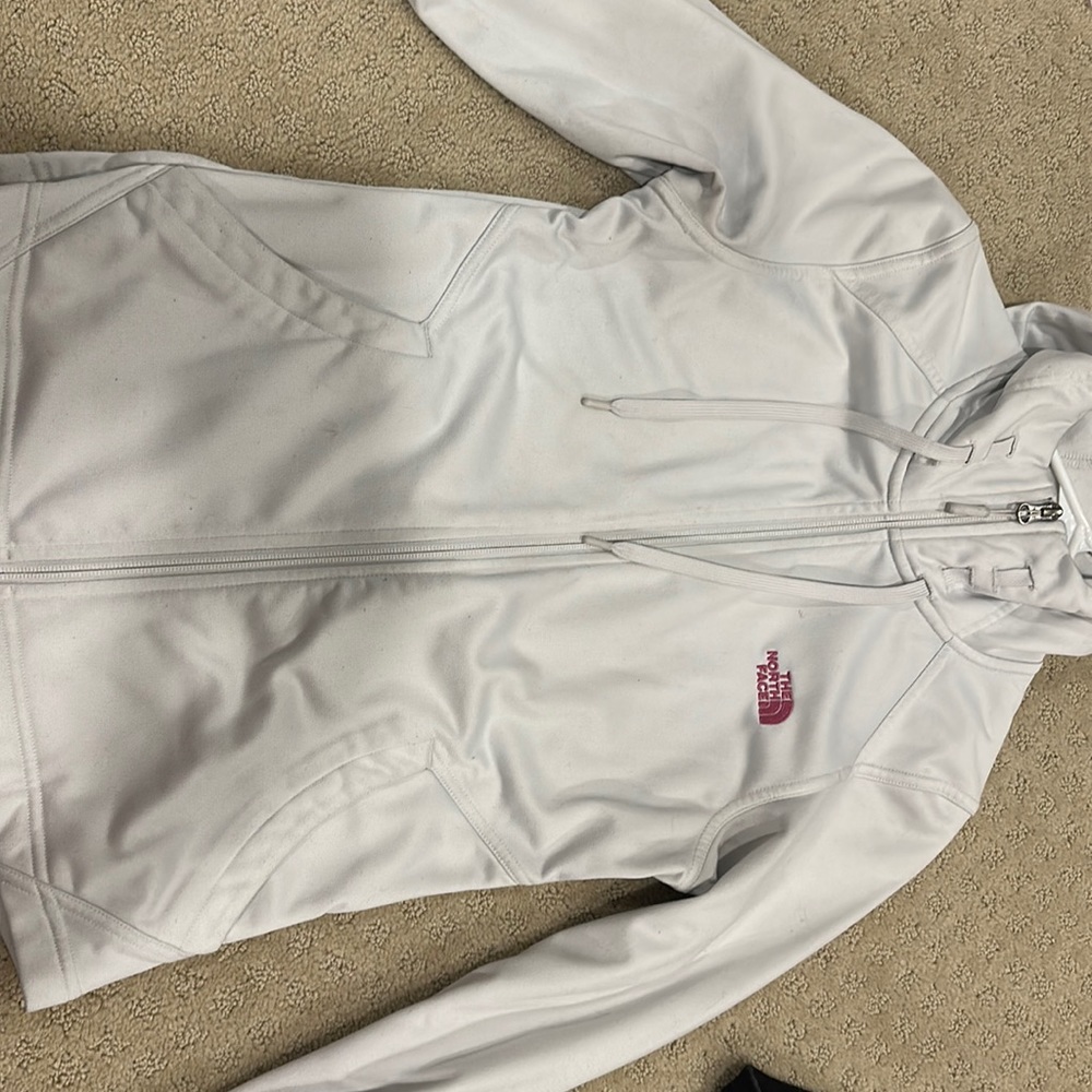White north face jacket! size xs! worn a couple times!